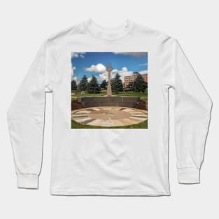 Irish Settlers Memorial Charlottetown Canada Long Sleeve T-Shirt